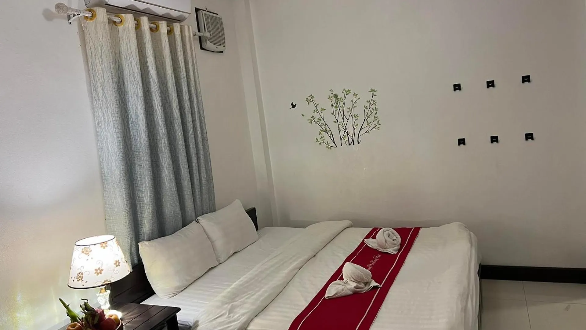 Jasmine Place House Luang Prabang Hotel