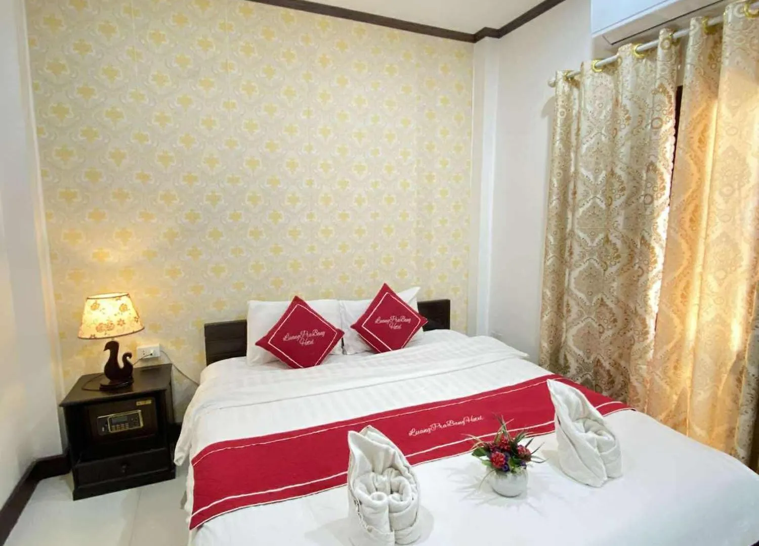 Jasmine Place House Luang Prabang Hotel