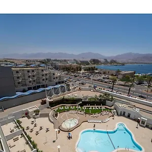 Sea Side Vacation מלון דירות