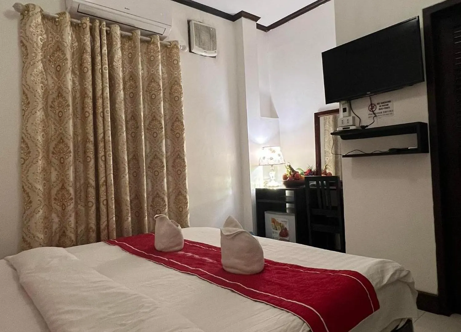 Jasmine Place House Luang Prabang Hotel