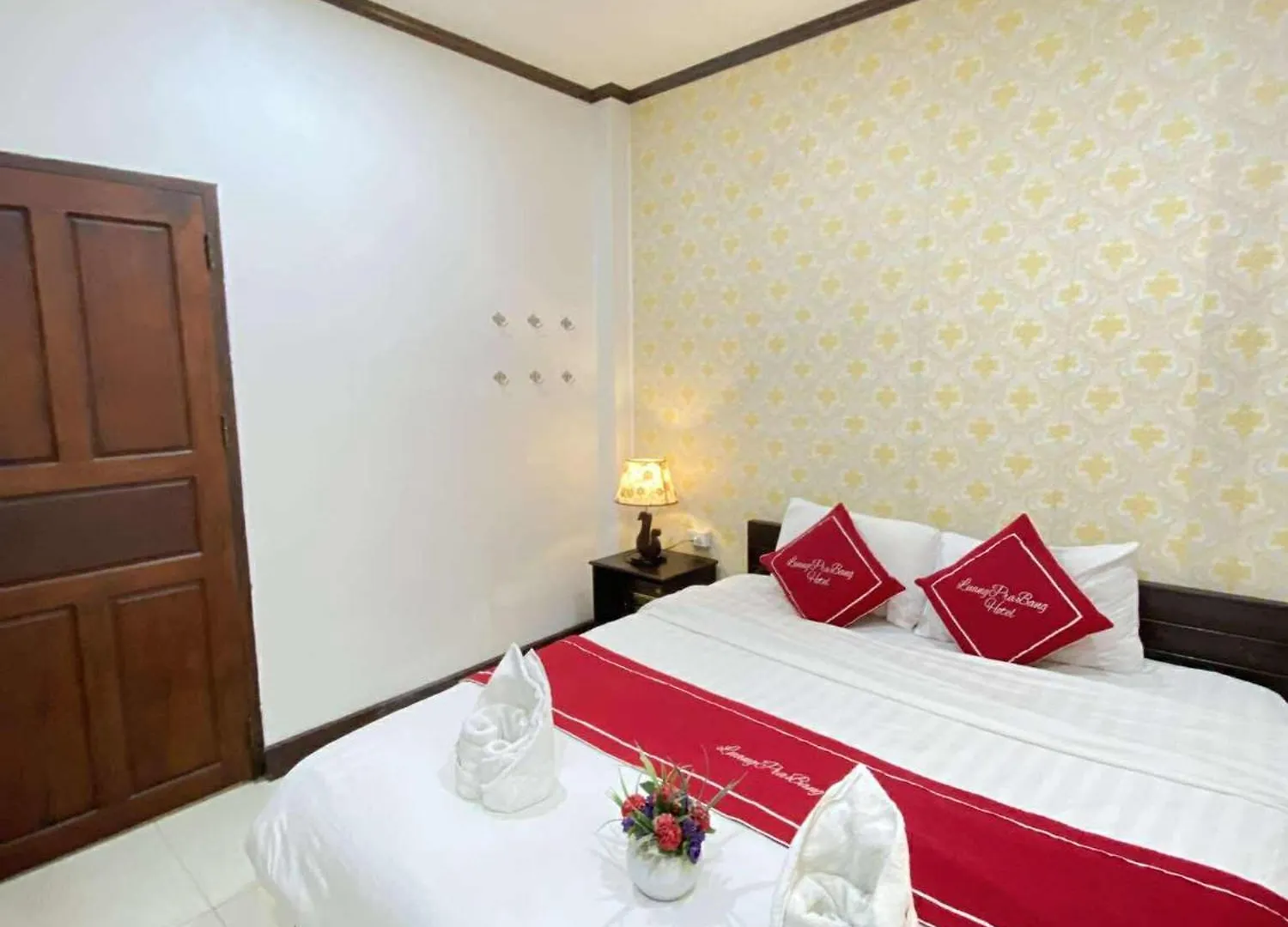 Jasmine Place House لوانغ برابانغ 2*,  لاوس